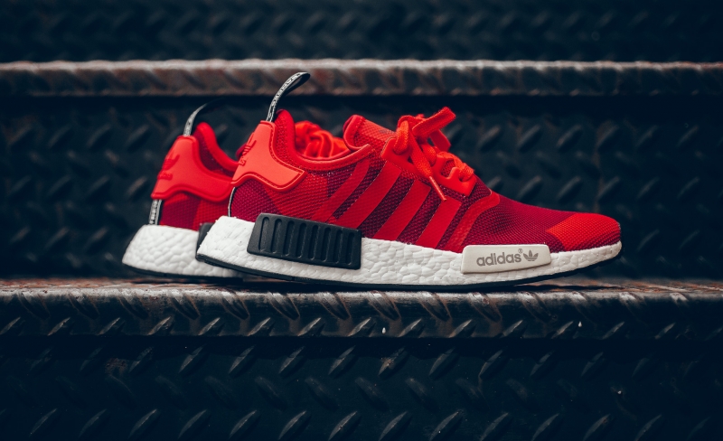 nmd r1 red